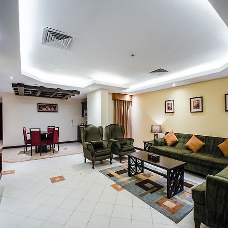 דמאם Itlala Alsharq For Serviced Apartments מראה חיצוני תמונה